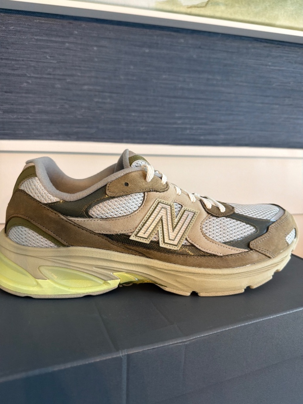 New Balance ABZORB 2010 shoes
